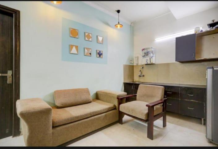 Kd Plaza 6 Guest house New Delhi